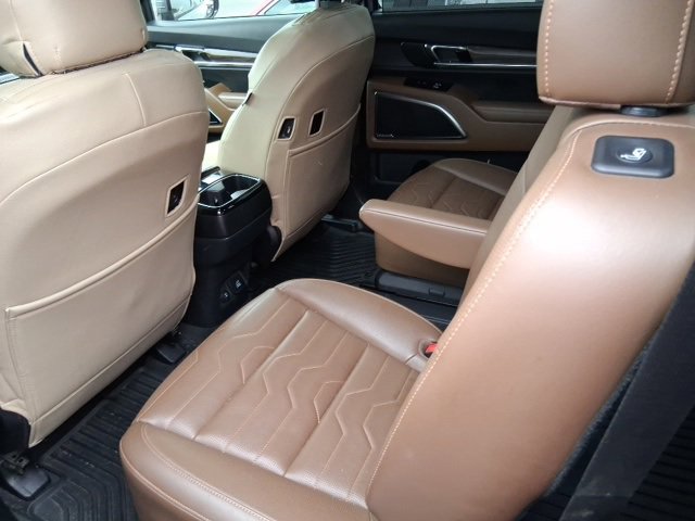 Used 2021 Kia Telluride SX w/ SX Prestige Package image 9