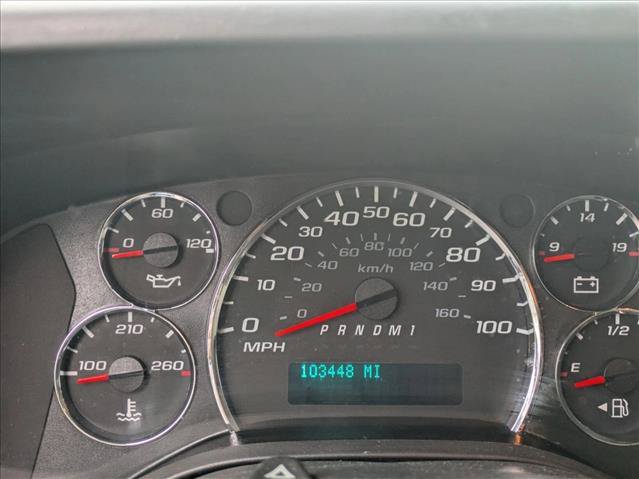 Used 2018 Chevrolet Express 2500 w/ Driver Convenience Package RWD image 11