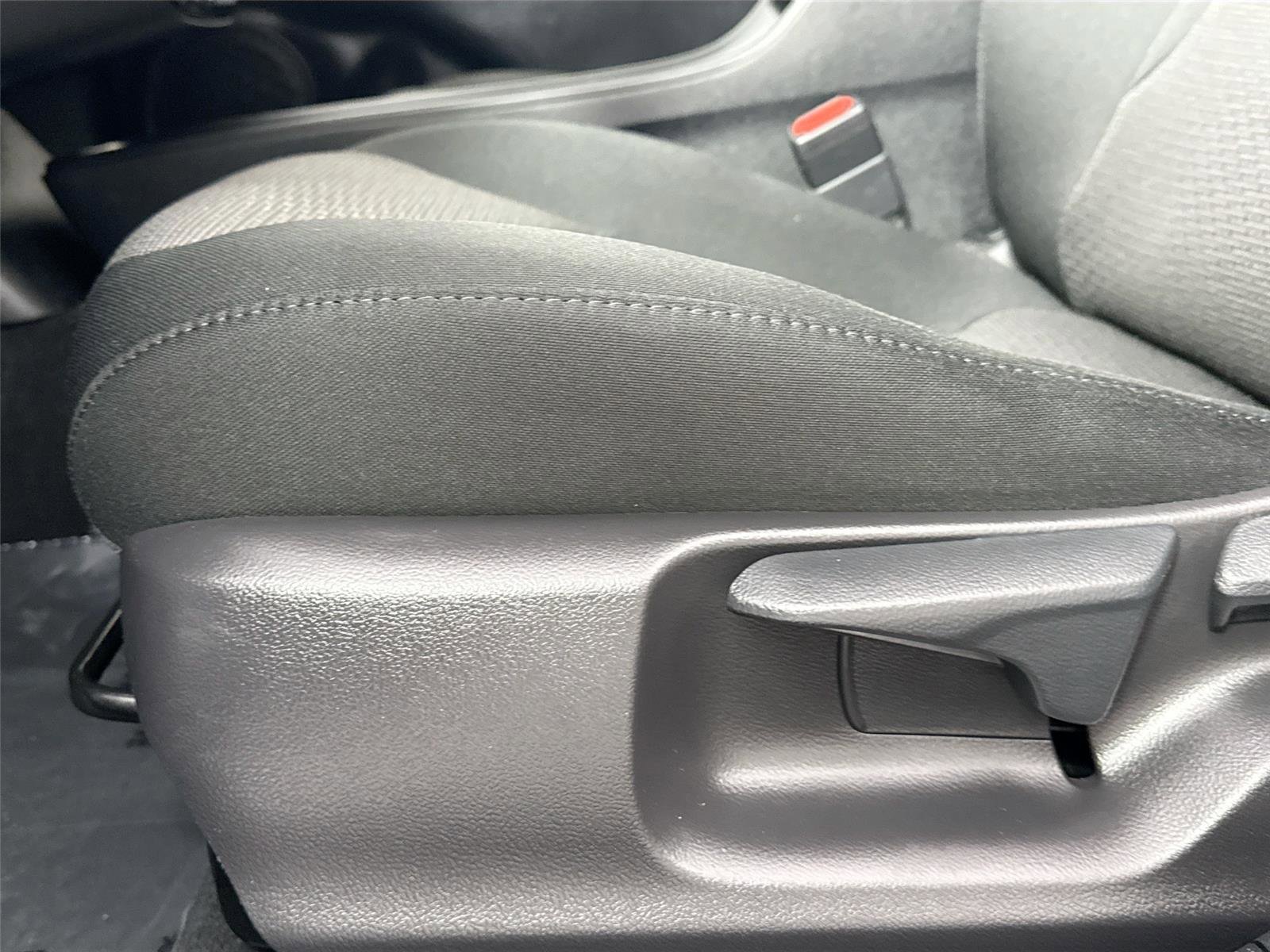 Certified 2022 Toyota Prius LE image 26