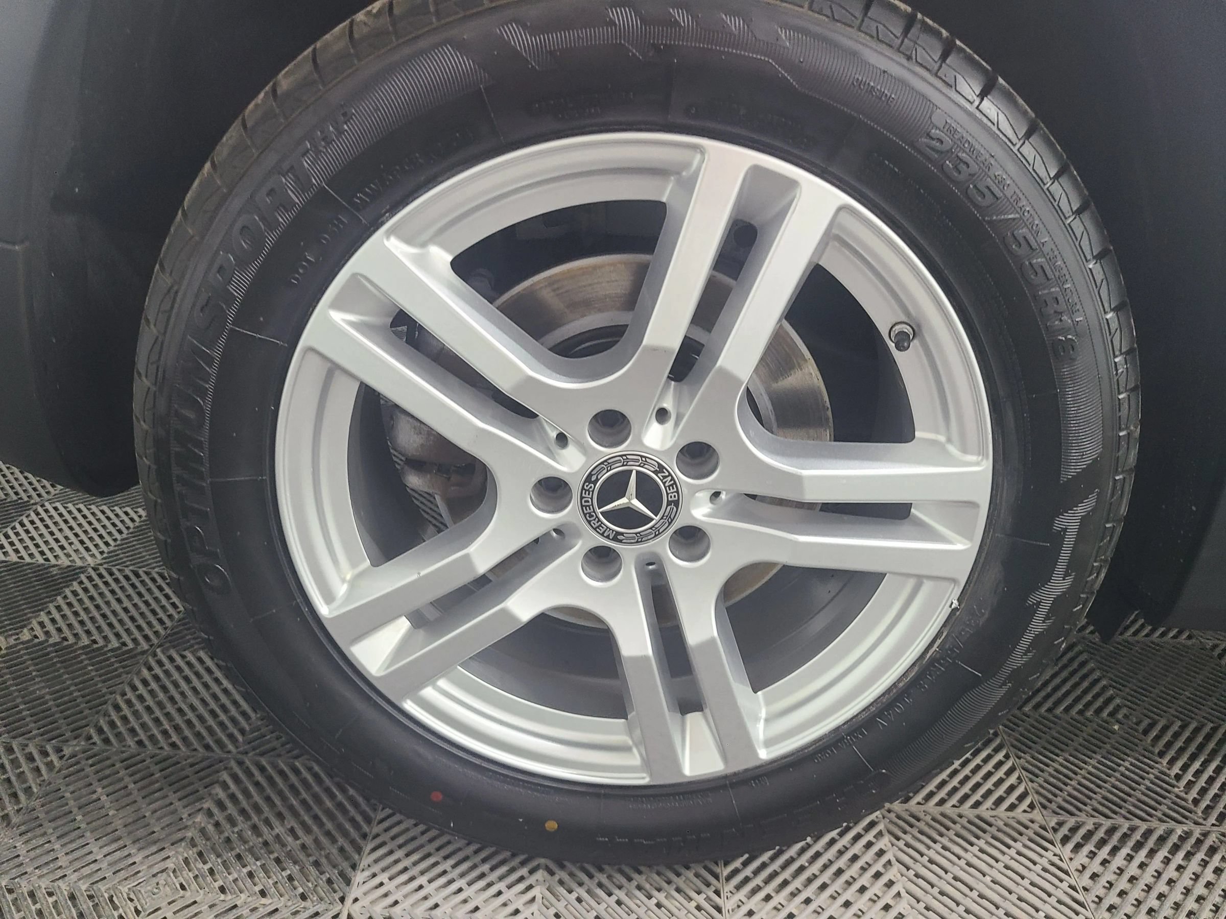 Used 2021 Mercedes-Benz GLB 250 4MATIC image 15
