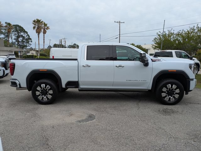 New 2026 GMC Sierra 2500 Denali w/ Denali Reserve Package AWD/4WD image 4