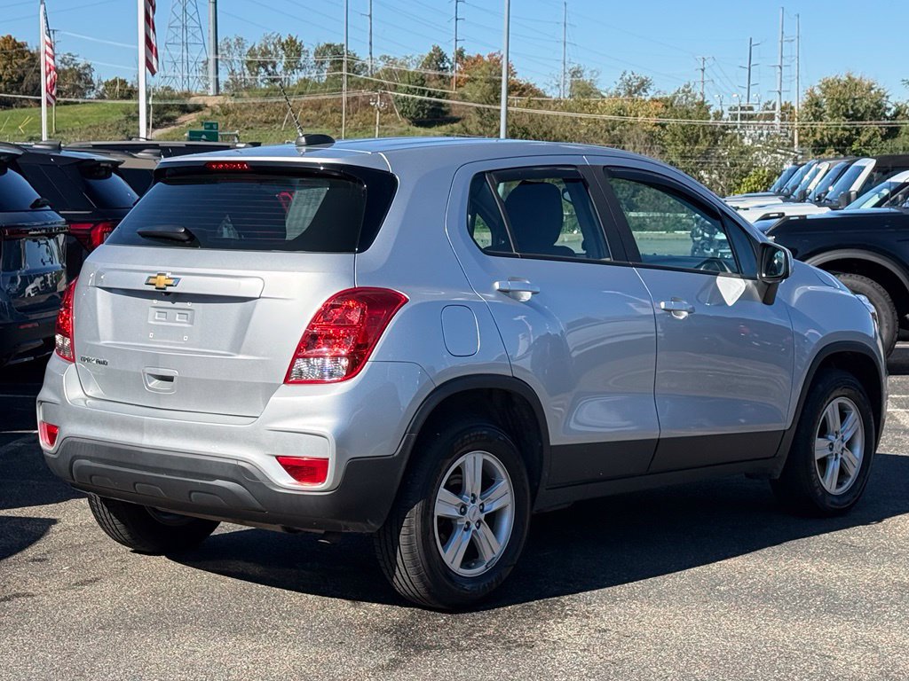 Used 2017 Chevrolet Trax LS AWD/4WD image 20