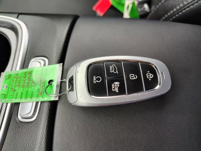Used 2023 Hyundai Santa Fe XRT image 26