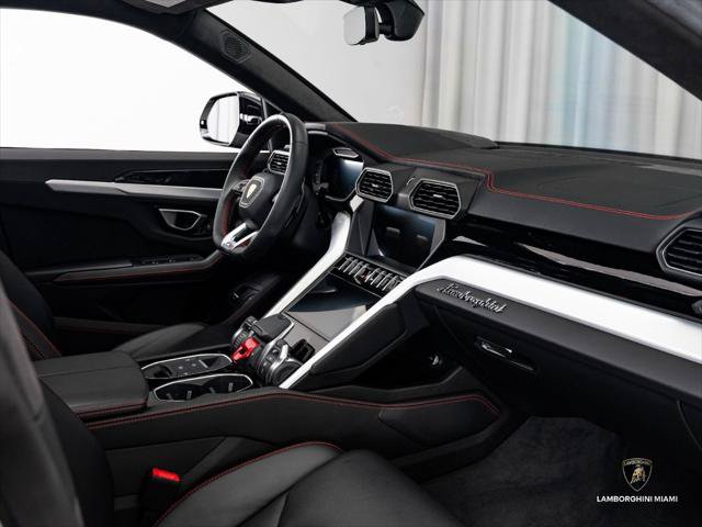 Used 2019 Lamborghini Urus AWD/4WD image 34