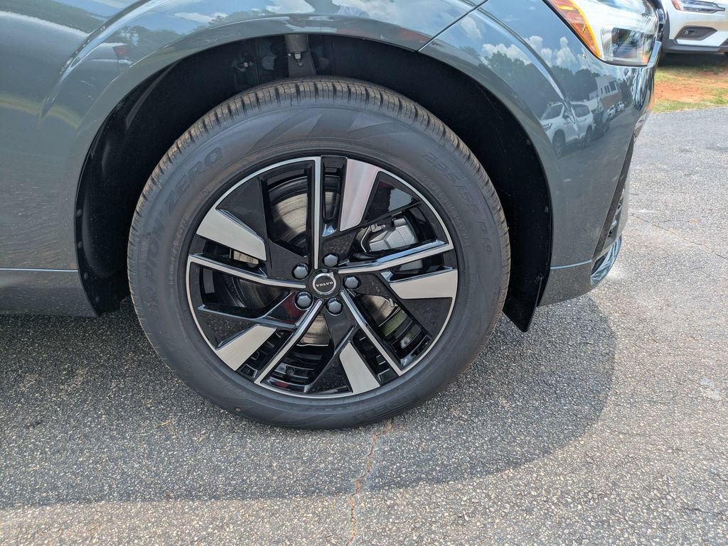 New 2026 Volvo XC60 T8 Core AWD/4WD image 11