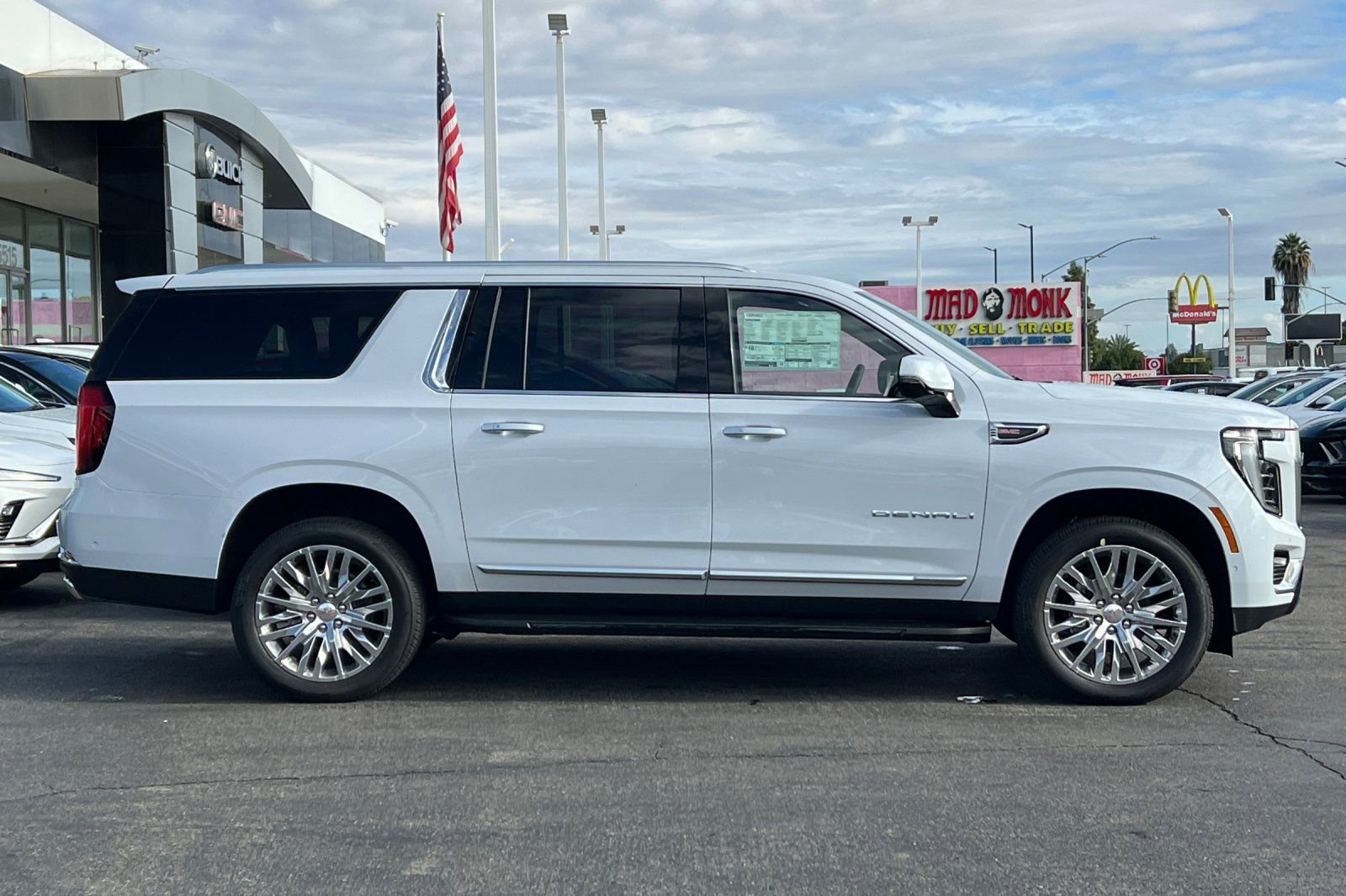 New 2026 GMC Yukon XL Denali AWD/4WD image 4