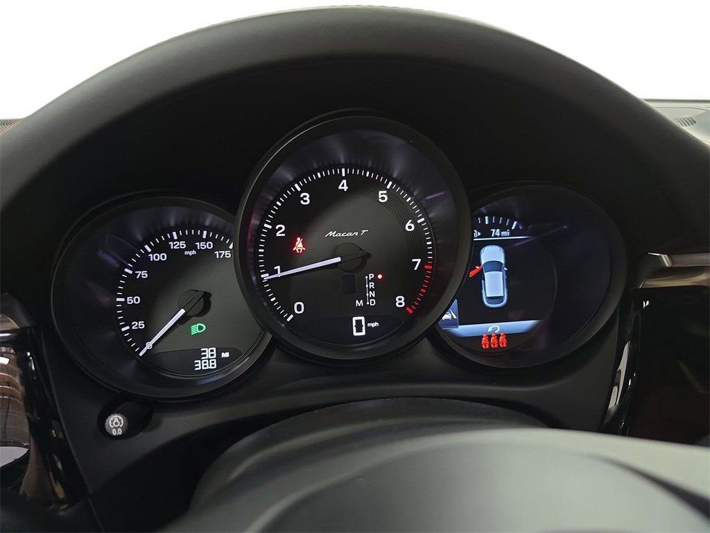 Certified 2025 Porsche Macan Turbo image 15