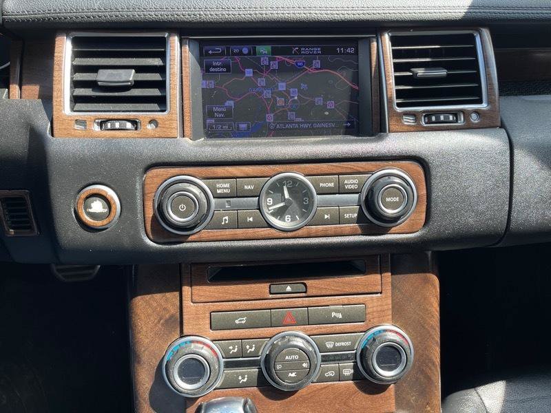 Used 2013 Land Rover Range Rover Sport HSE AWD/4WD image 9