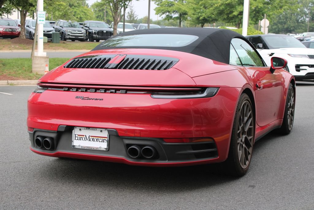 Used 2021 Porsche 911 Carrera RWD image 3