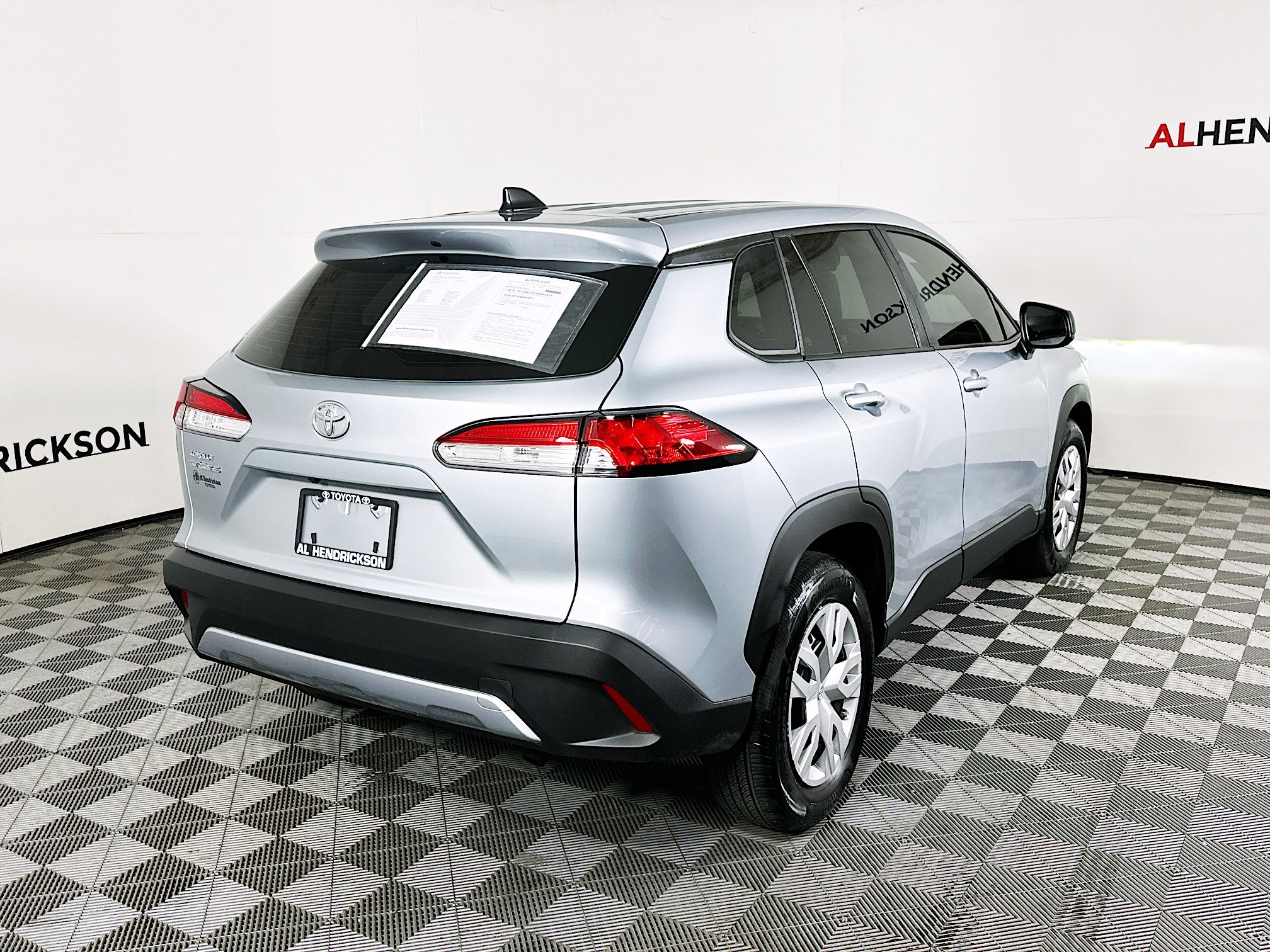 Used 2024 Toyota Corolla Cross L image 3