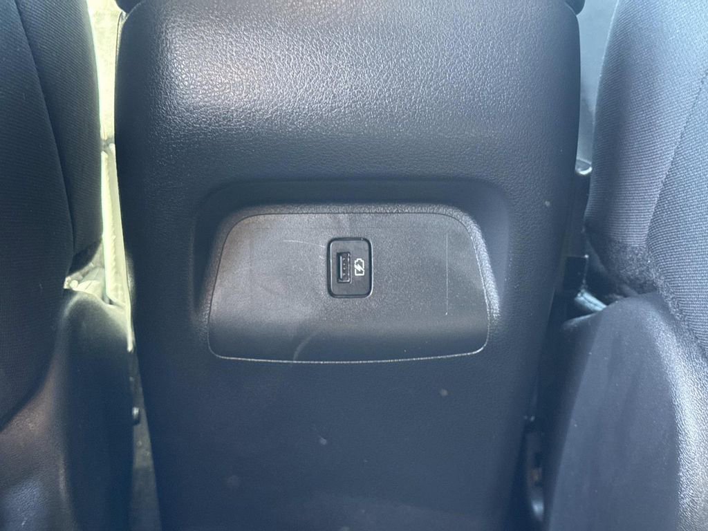 Used 2024 Nissan Sentra SV image 19