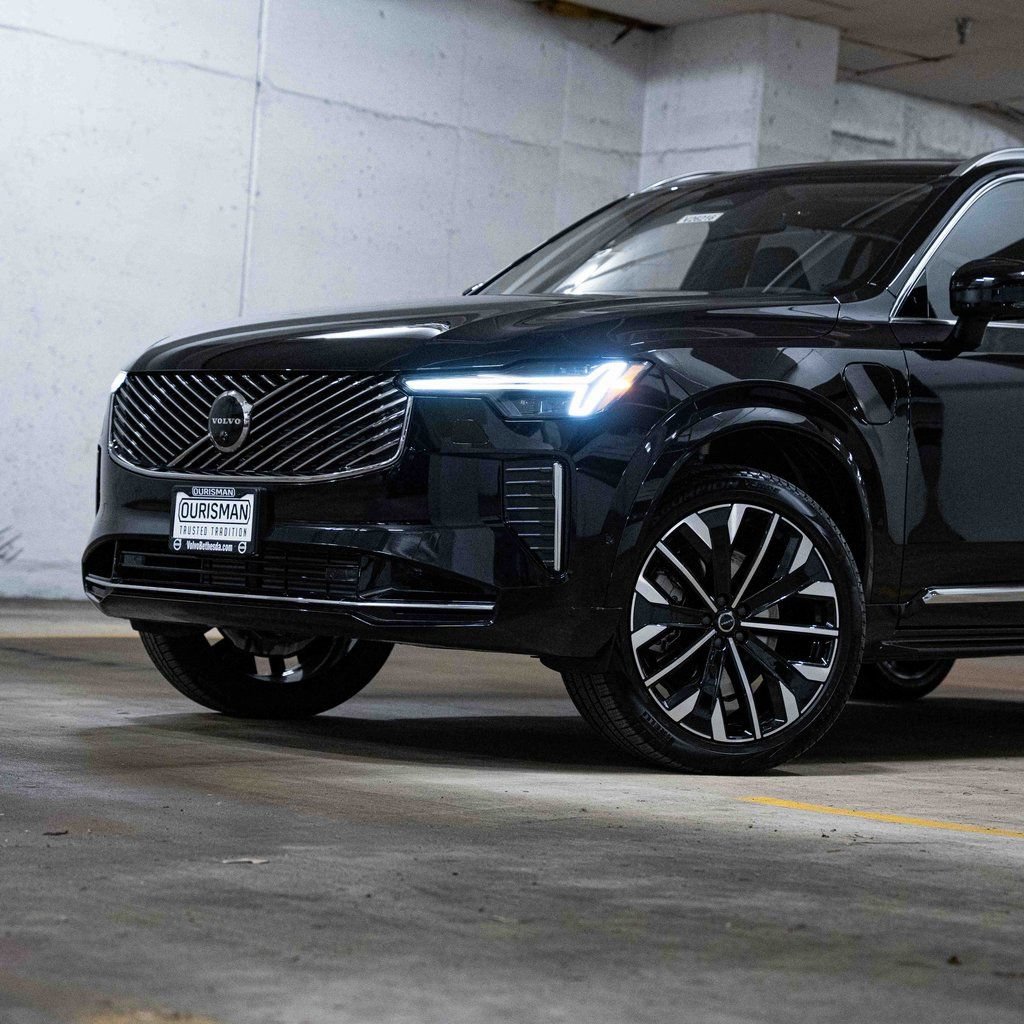 New 2026 Volvo XC90 T8 Ultra w/ Protection Package Premier AWD/4WD image 2