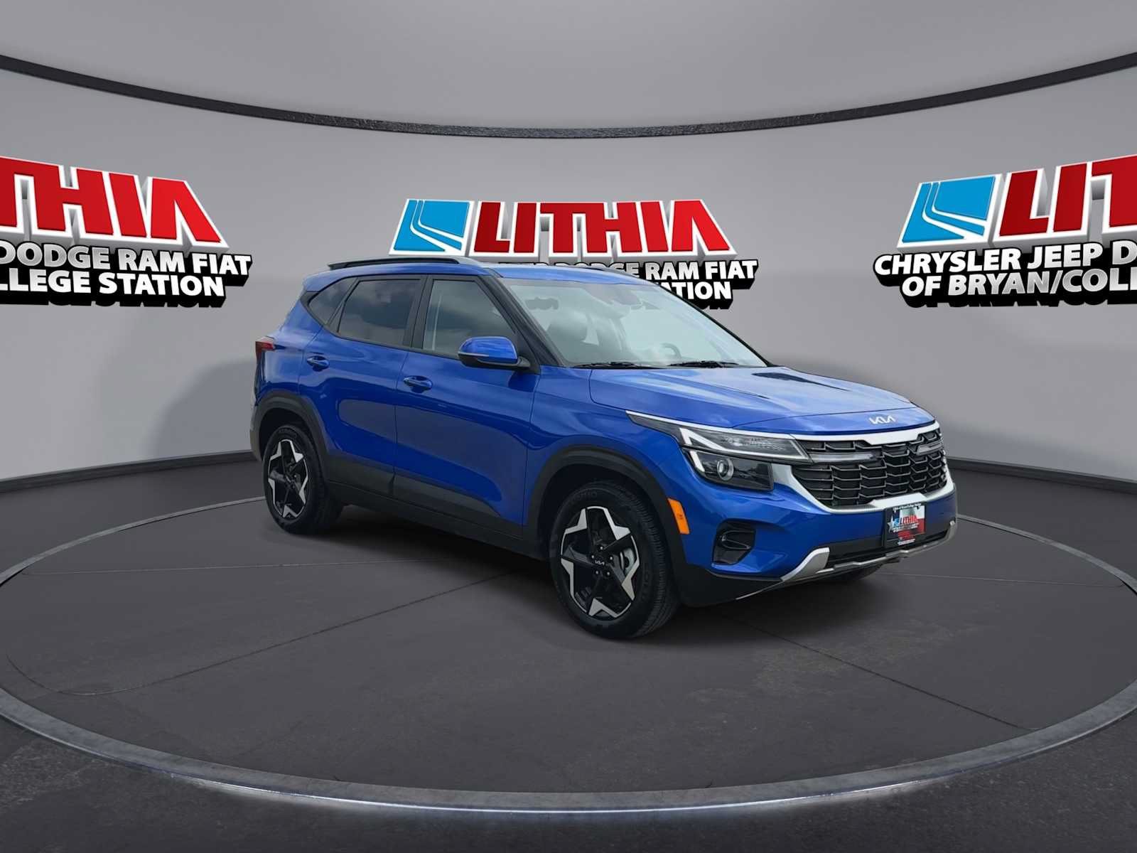 Used 2025 Kia Seltos S FWD image 2