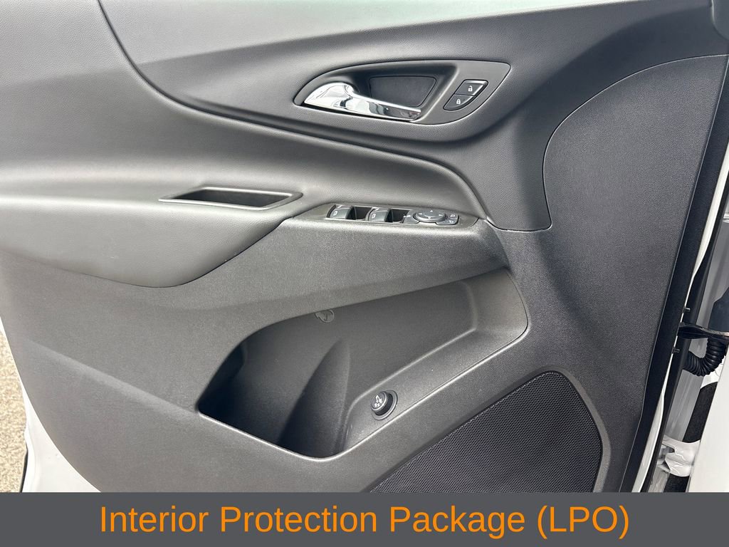 Used 2024 Chevrolet Equinox LT FWD image 3