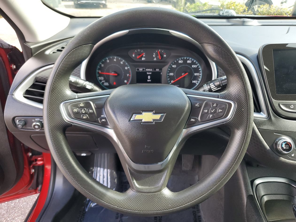 Used 2025 Chevrolet Malibu LT FWD image 21