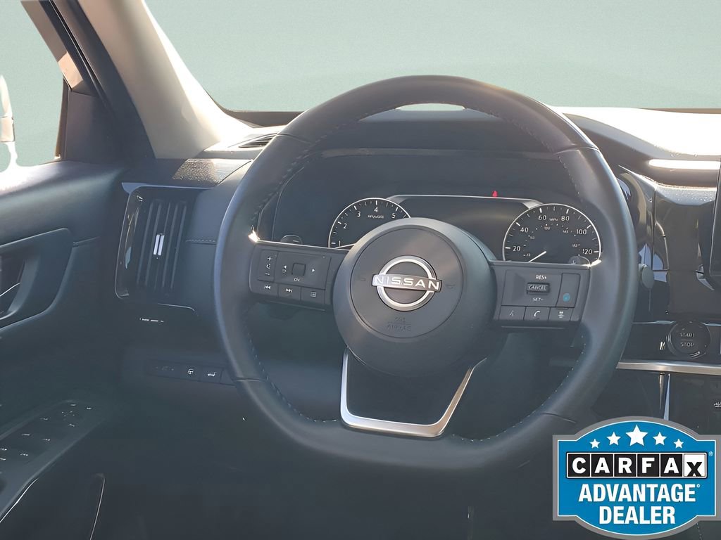 Certified 2025 Nissan Pathfinder SV image 19