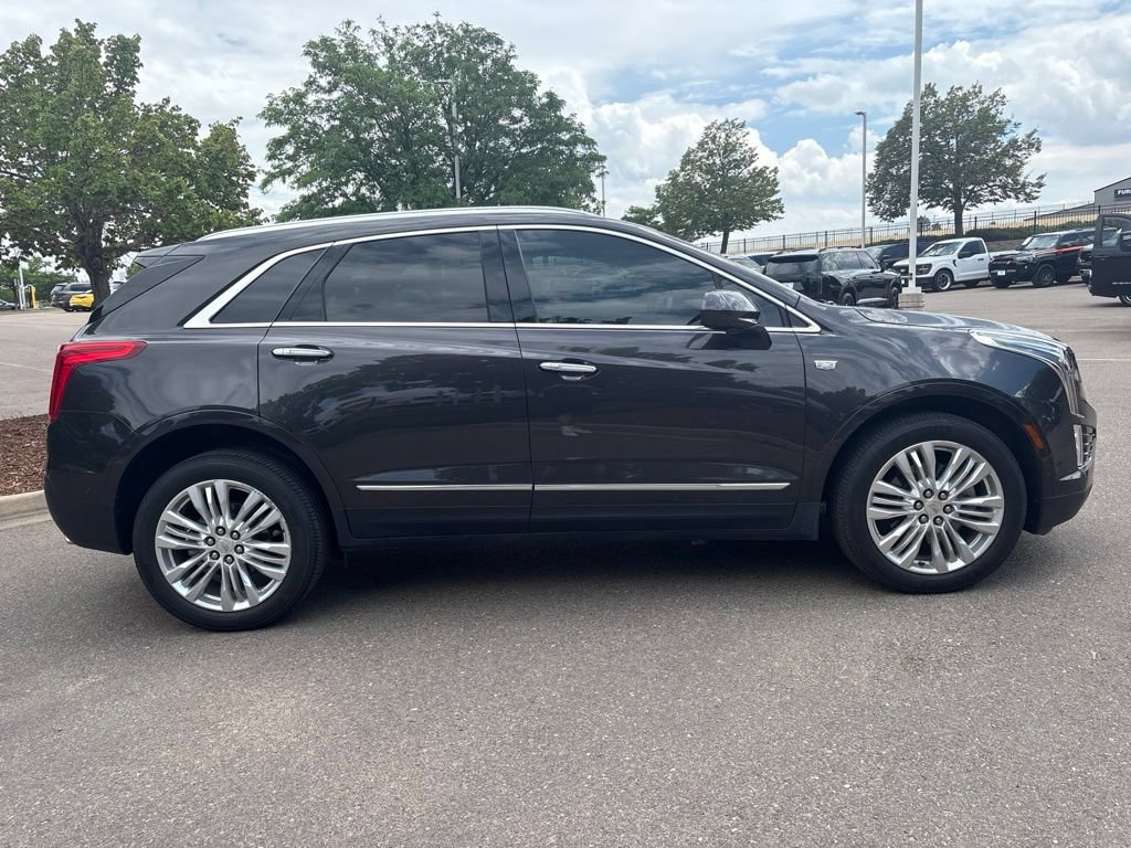 Used 2019 Cadillac XT5 Premium Luxury w/ Driver Assist Package AWD/4WD image 6