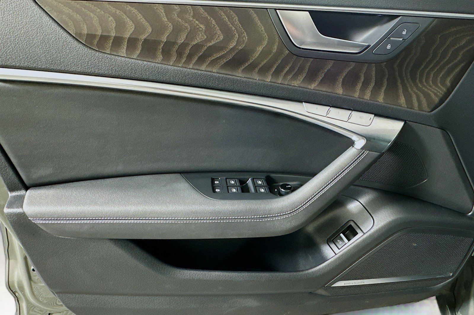 Used 2023 Audi A6 Premium Plus w/ Premium Plus Package image 21