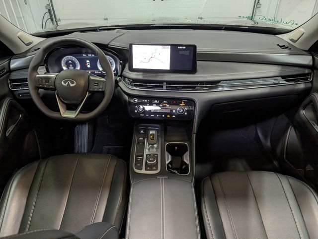 Used 2023 INFINITI QX60 Luxe w/ Vision Package AWD/4WD image 14