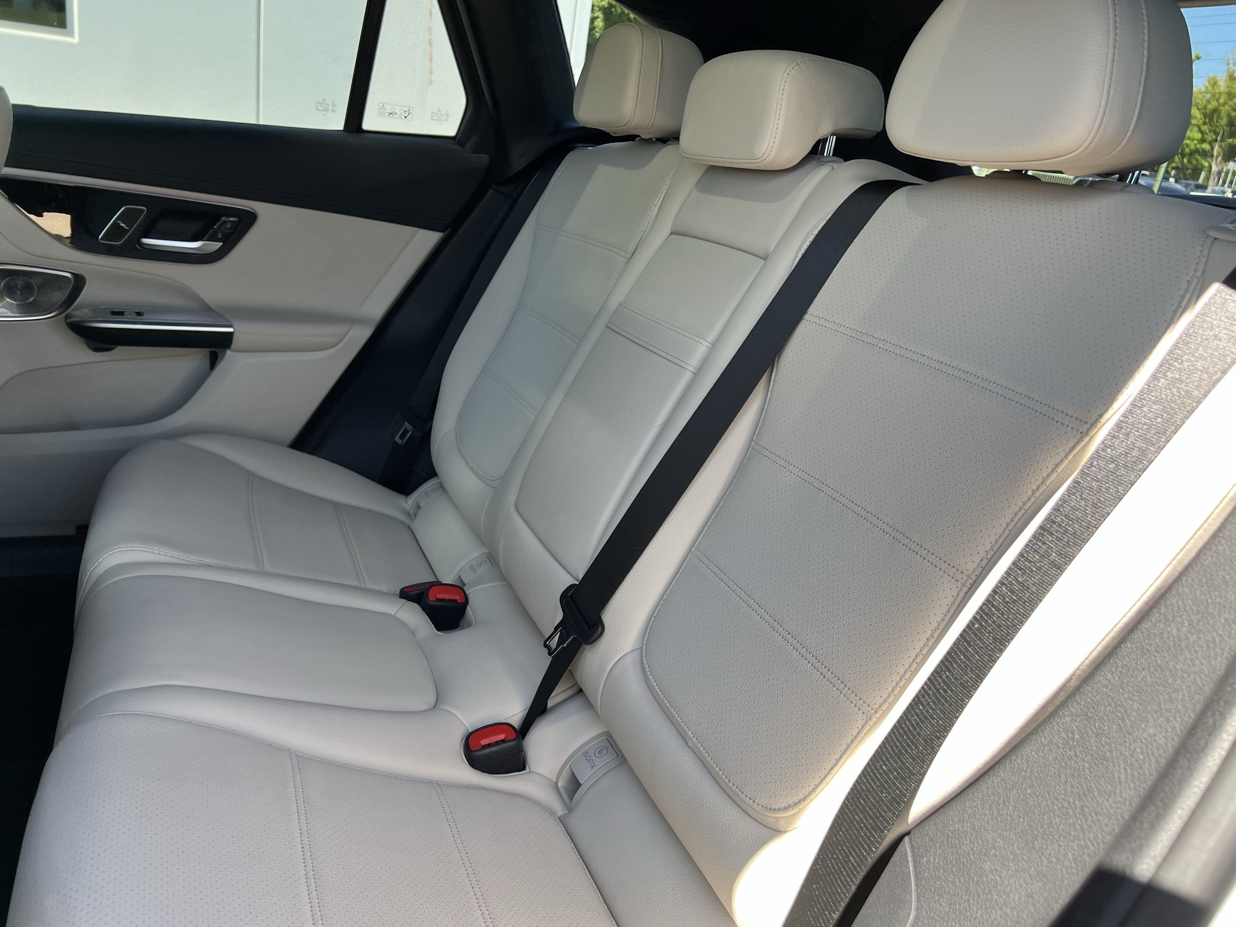 Used 2023 Mercedes-Benz GLC 300 image 34