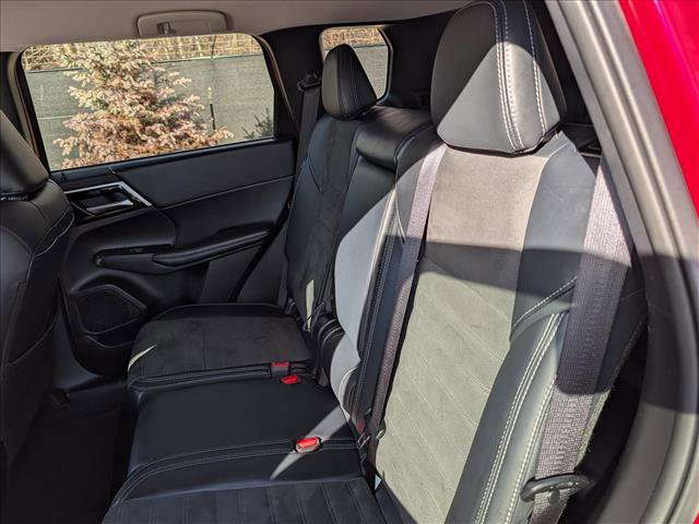 Used 2024 Mitsubishi Outlander SE image 25