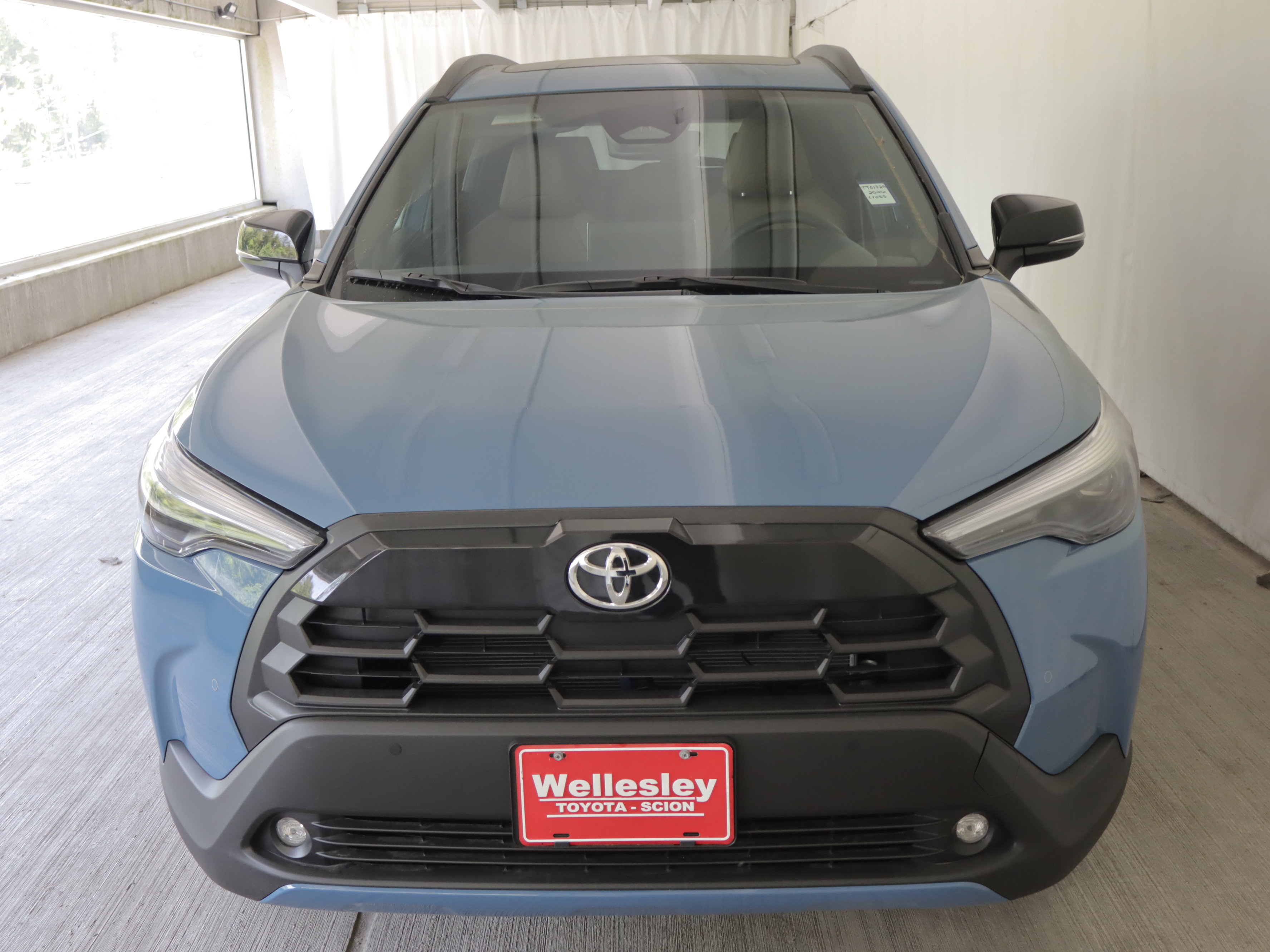 Used 2026 Toyota Corolla Cross XLE w/ Convenience Package AWD/4WD image 4