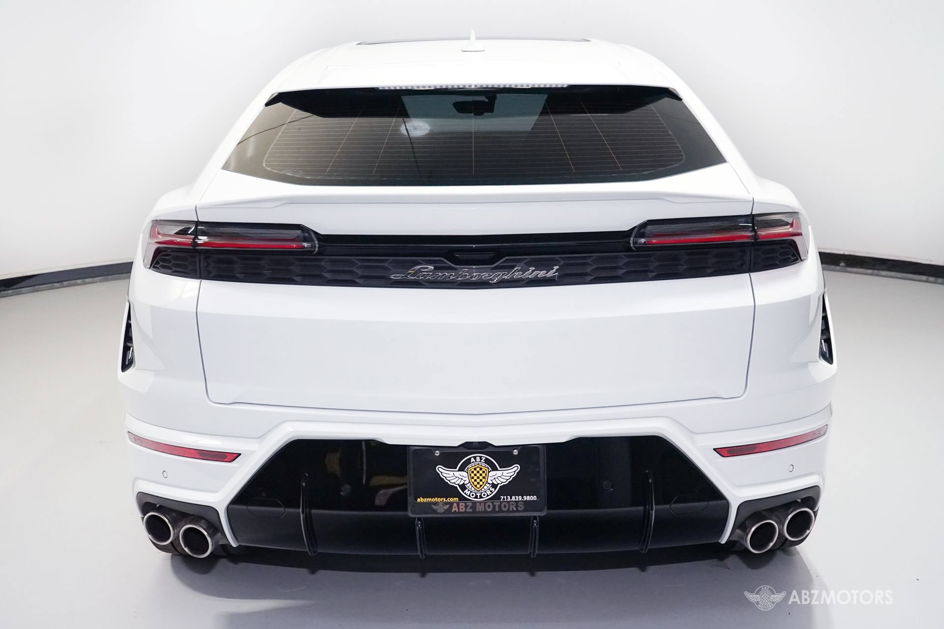 Used 2026 Lamborghini Urus SE image 8