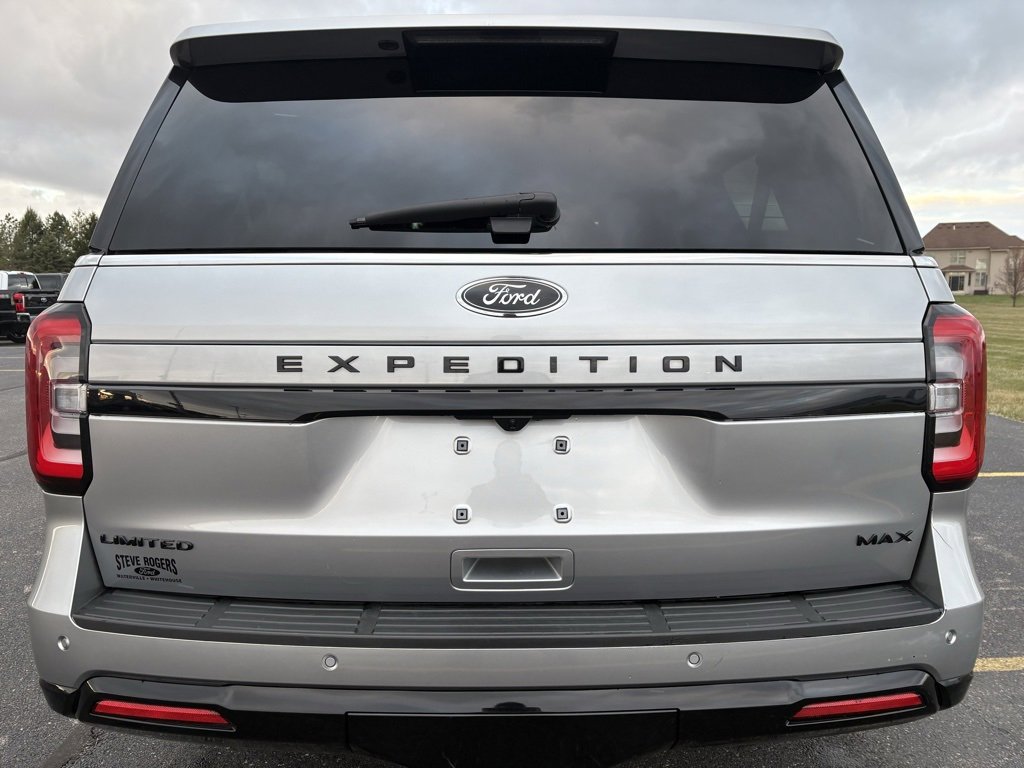 Used 2022 Ford Expedition Max Limited image 6