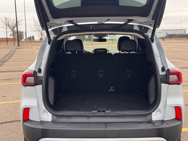 Used 2025 Ford Escape Platinum AWD/4WD image 34