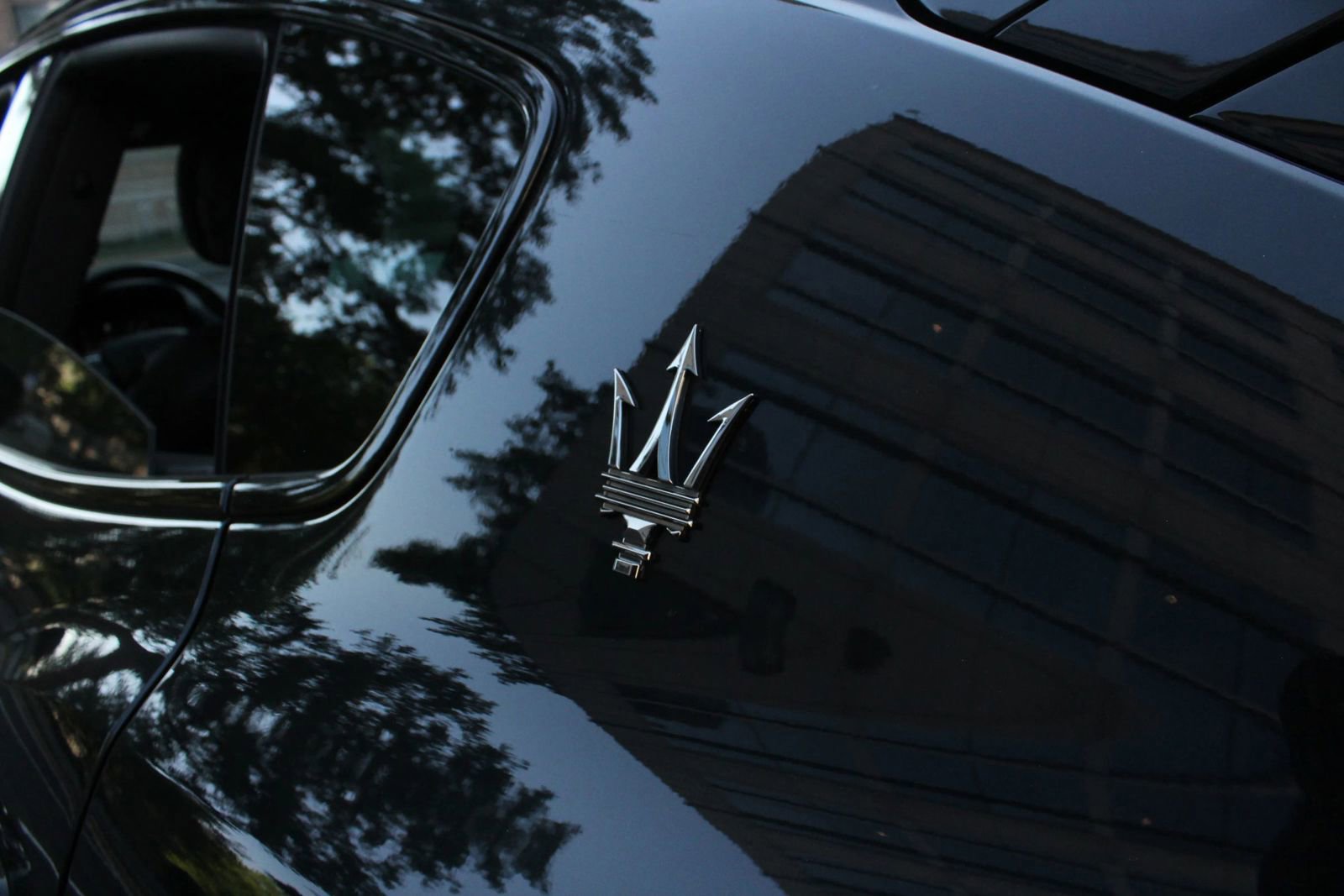 Used 2022 Maserati Levante GT AWD/4WD image 22