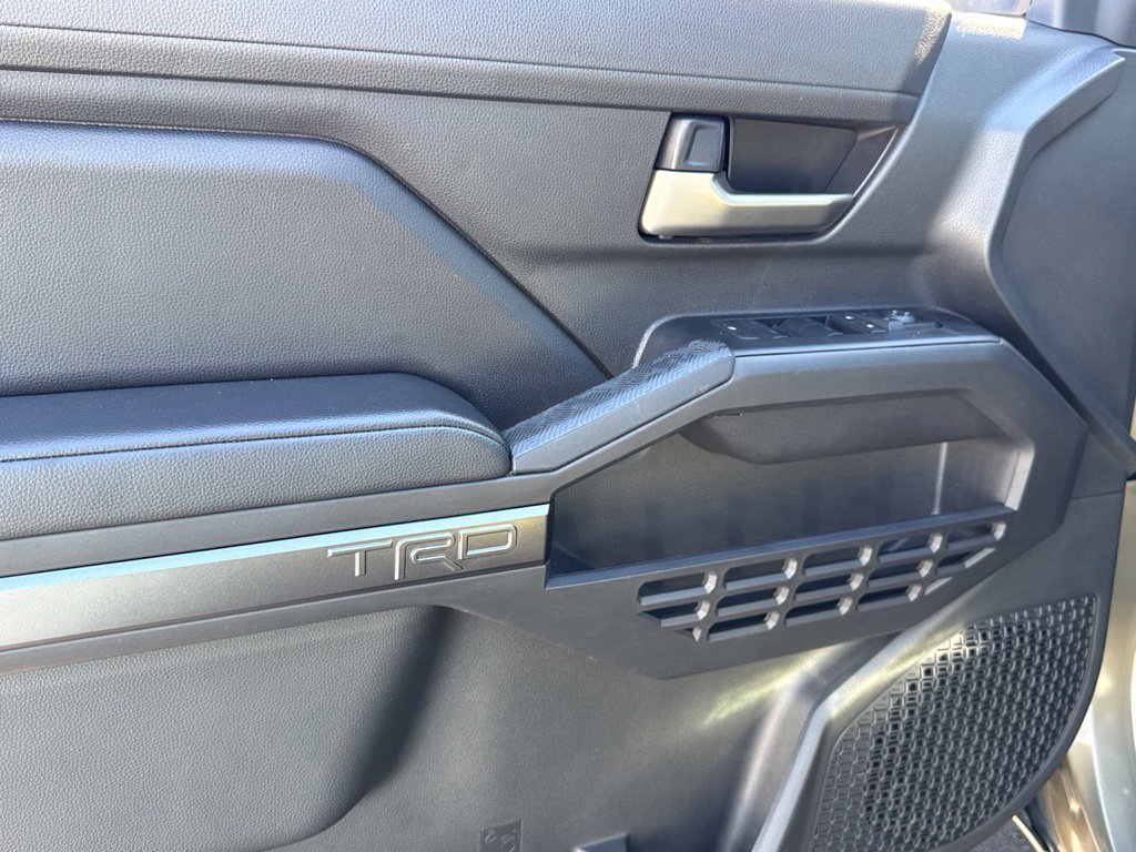 Certified 2025 Toyota Tacoma TRD Sport AWD/4WD image 16