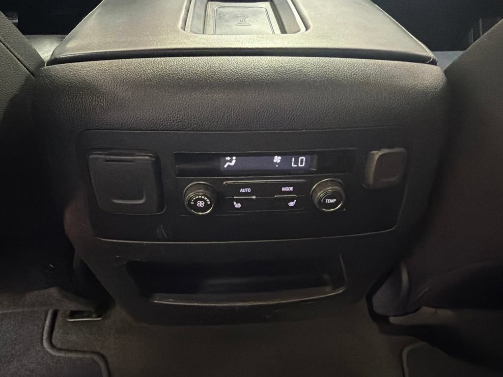 Used 2018 GMC Yukon SLT RWD image 17