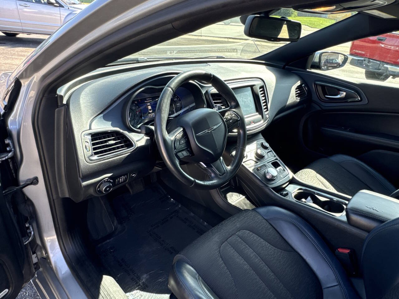 Used 2015 Chrysler 200 S w/ Navigation & Sound Group I FWD image 17