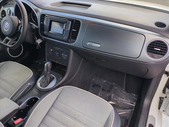 Used 2016 Volkswagen Beetle 1.8T Denim image 19