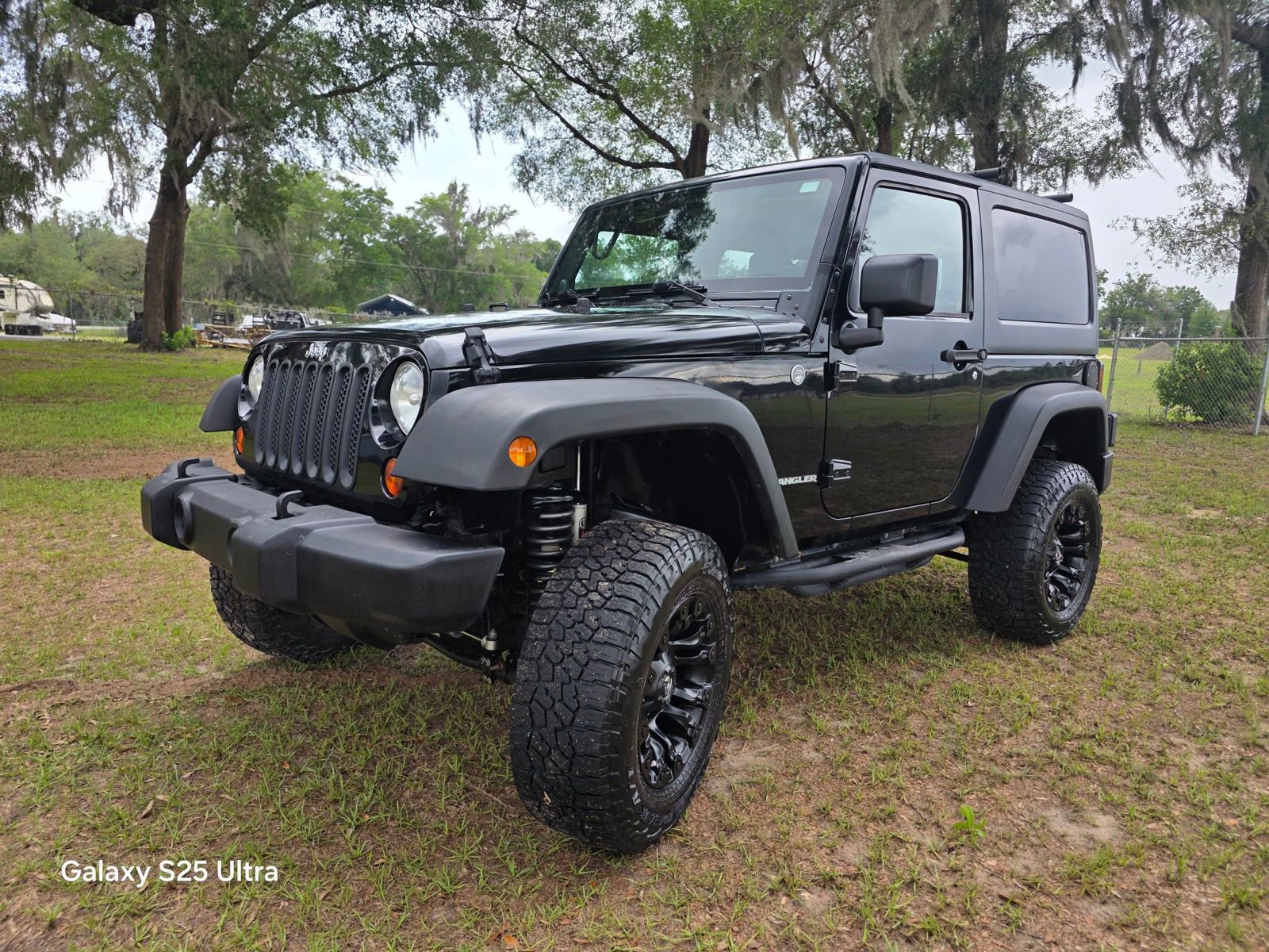 Used 2011 Jeep Wrangler Rubicon w/ PWR Convenience Group AWD/4WD image 1