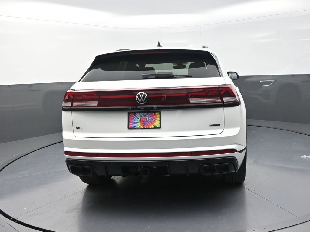 New 2026 Volkswagen Atlas Cross Sport SEL R-Line image 9