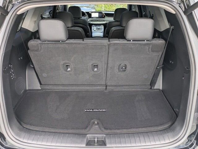 Used 2021 Hyundai Palisade Limited image 19