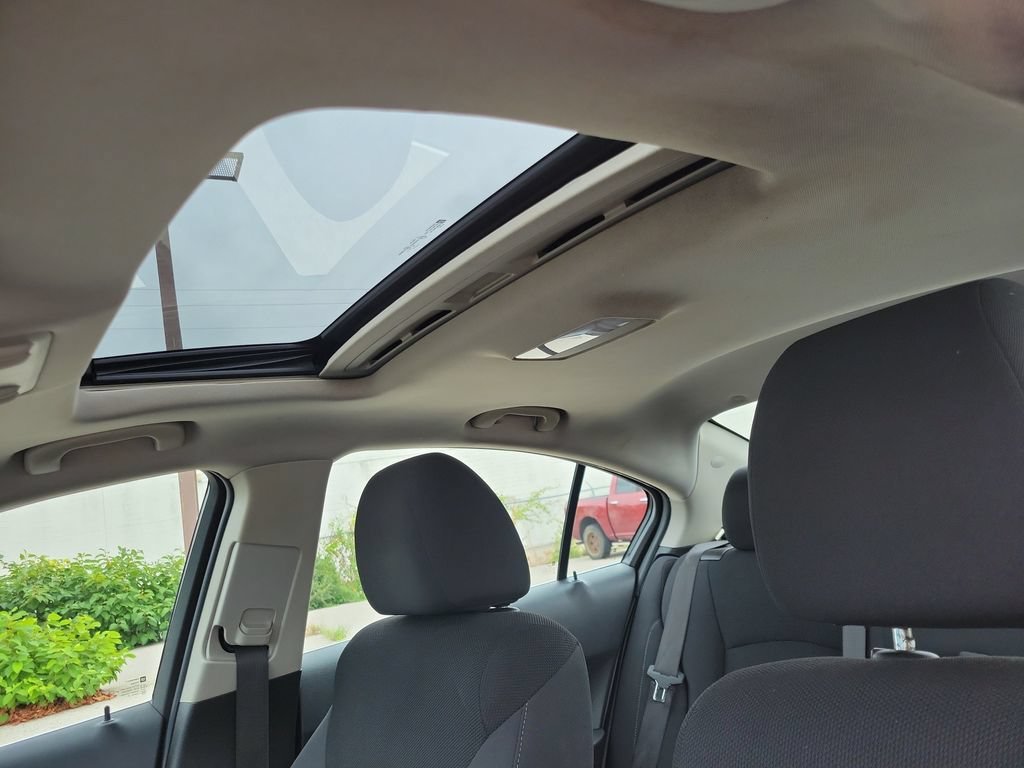 Used 2016 Chevrolet Cruze LT w/ Sun And Sound Package FWD image 32
