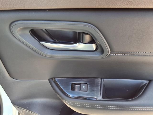 Used 2023 Nissan Rogue SV w/ SV Premium B Package FWD image 24