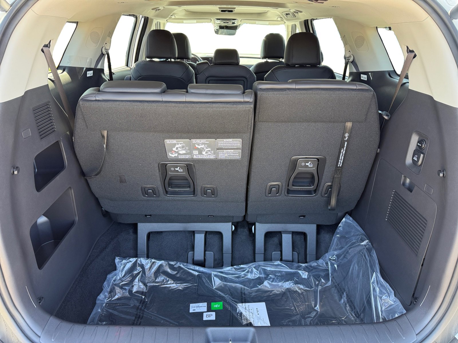 New 2026 Kia Carnival SX image 17