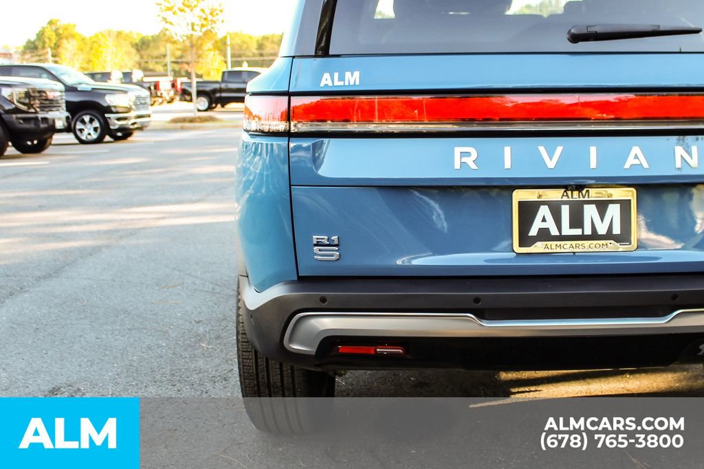 Used 2024 Rivian R1S Adventure image 12