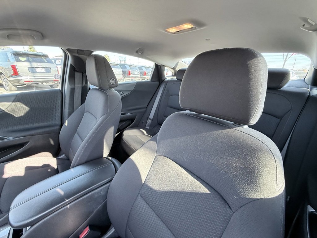 Used 2024 Chevrolet Malibu LT image 25