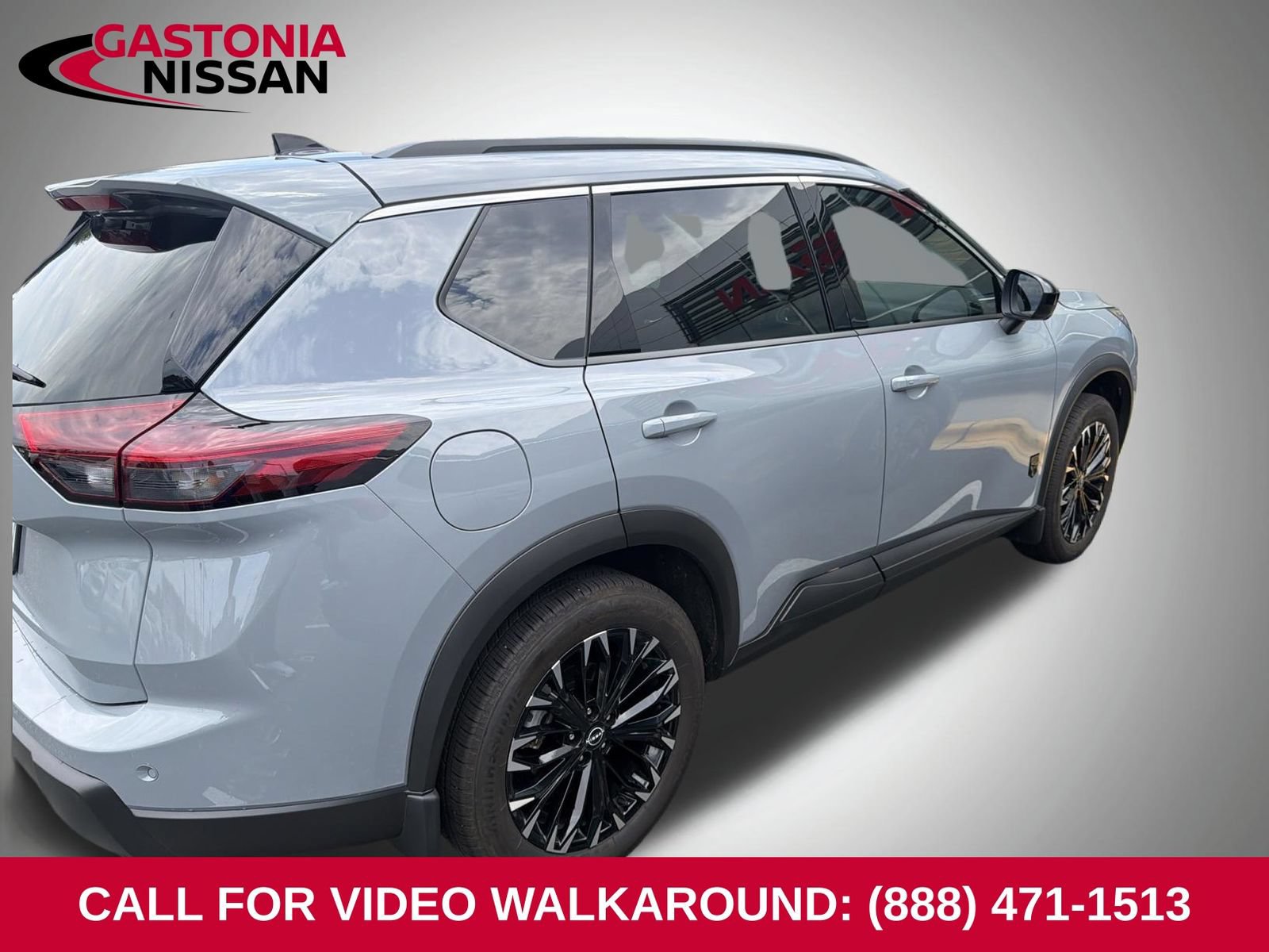 Used 2026 Nissan Rogue Dark Armor FWD image 5