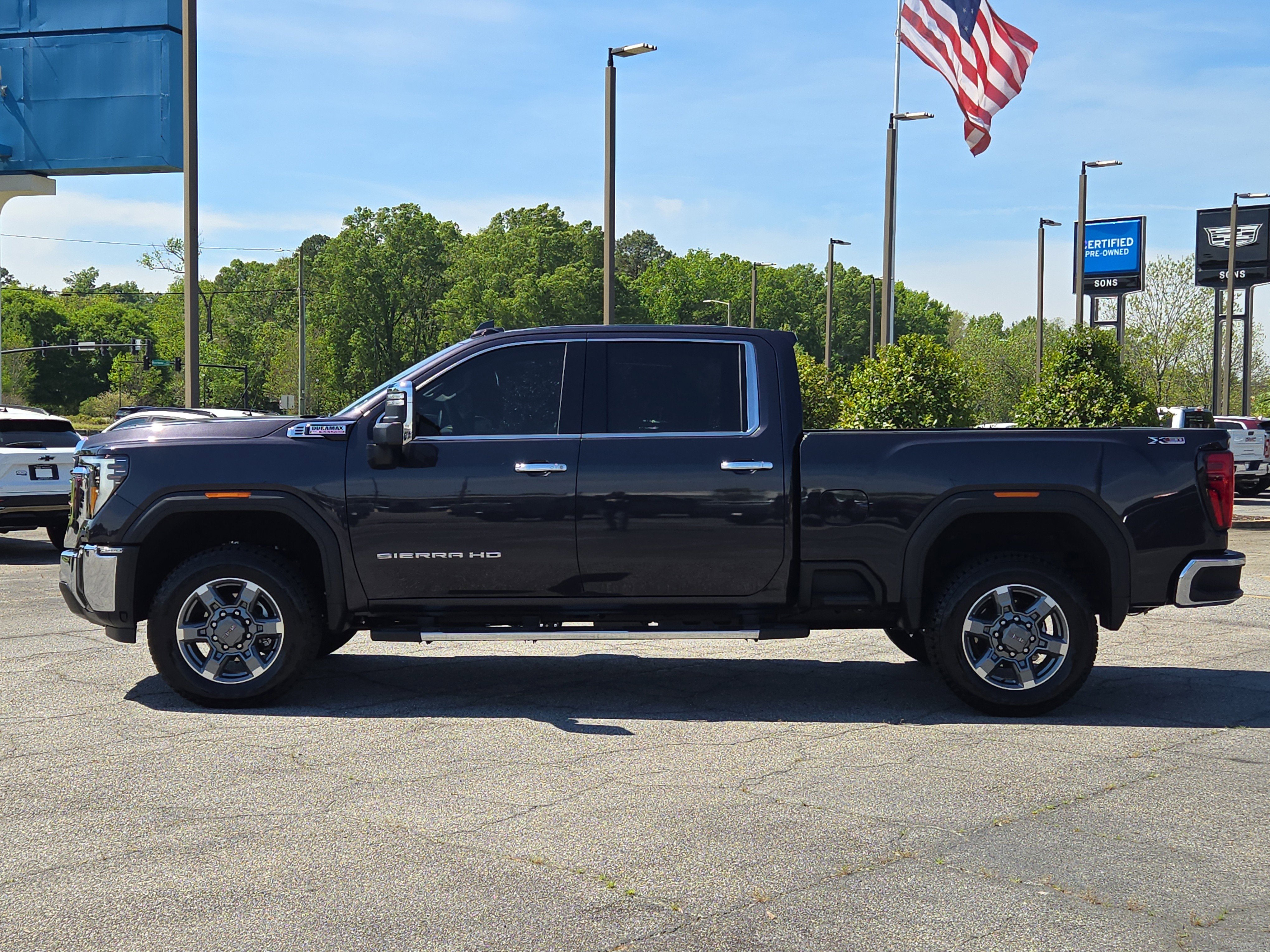 Used 2025 GMC Sierra 2500 SLT w/ SLT Convenience Package AWD/4WD image 14