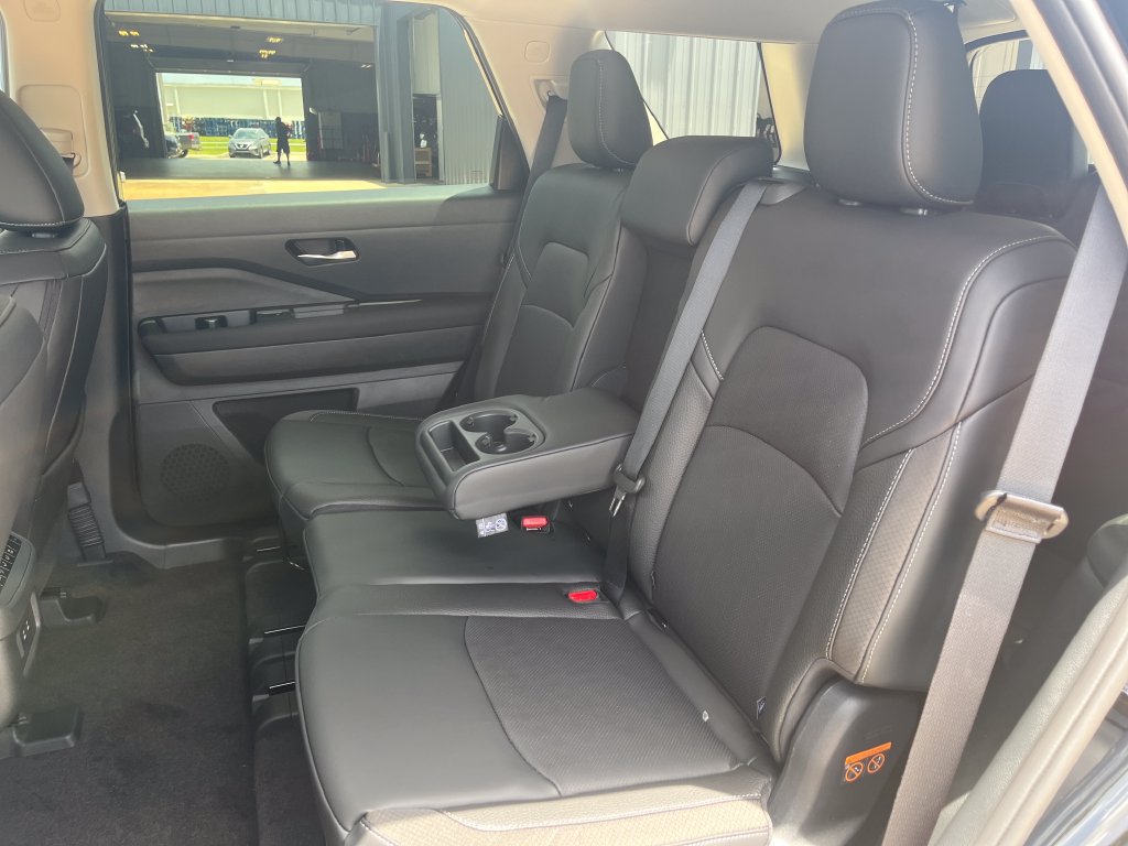 New 2026 Nissan Pathfinder SL FWD image 20