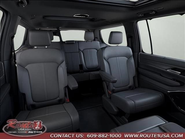 New 2026 Jeep Grand Wagoneer Limited AWD/4WD image 16