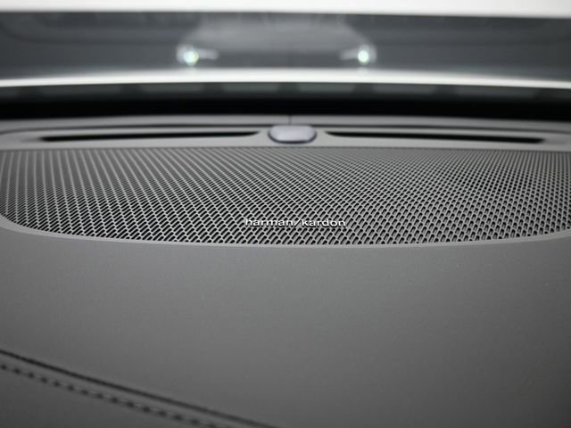 New 2026 Volvo XC90 B6 Ultra w/ Protection Package image 31