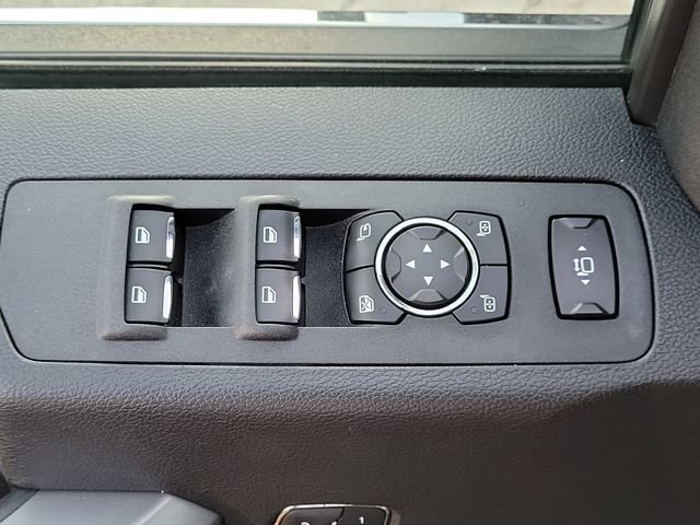 Used 2019 Ford F350 Platinum w/ Platinum Ultimate Package AWD/4WD image 18