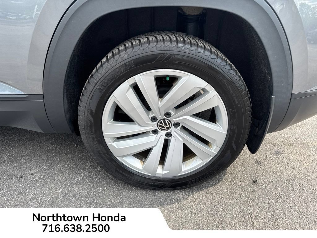 Used 2020 Volkswagen Atlas Cross Sport SE w/ Panoramic Sunroof Package AWD/4WD image 13