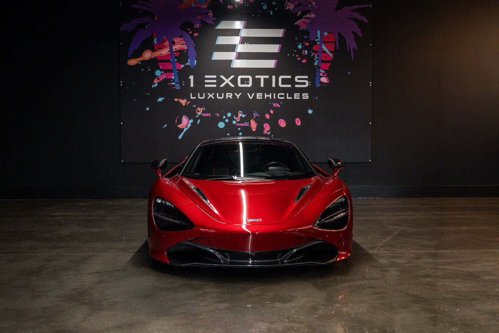 Used 2018 McLaren 720S RWD image 4